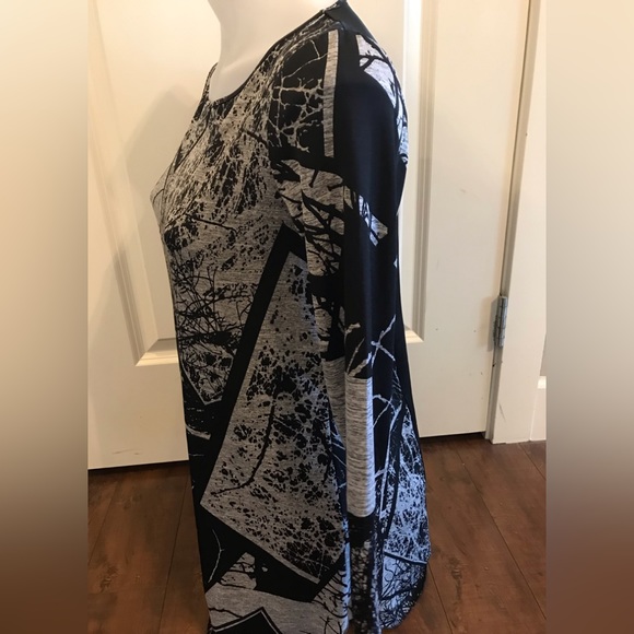 CYC graphic Long Sleeve Crewneck Black Gray Tunic Top size Small - Picture 3 of 9